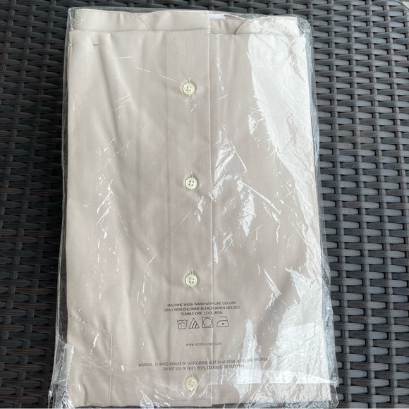 VanHeusen Poplin Button Up Dress Shirt Size 18 34/35 (NWT) - Picture 2 of 8